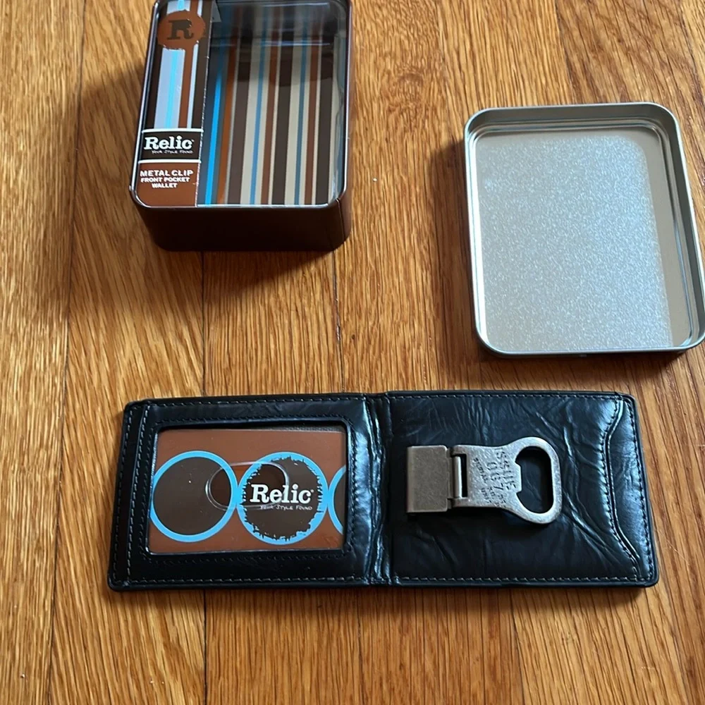 New Relic Metal Clip Front Pocket Wallet with storage Tin Read